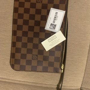 Lv Neverful Gm Wristlet
